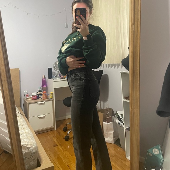 Abercrombie Ultra High Rise Ankle Straight Jean - Picture 6 of 6